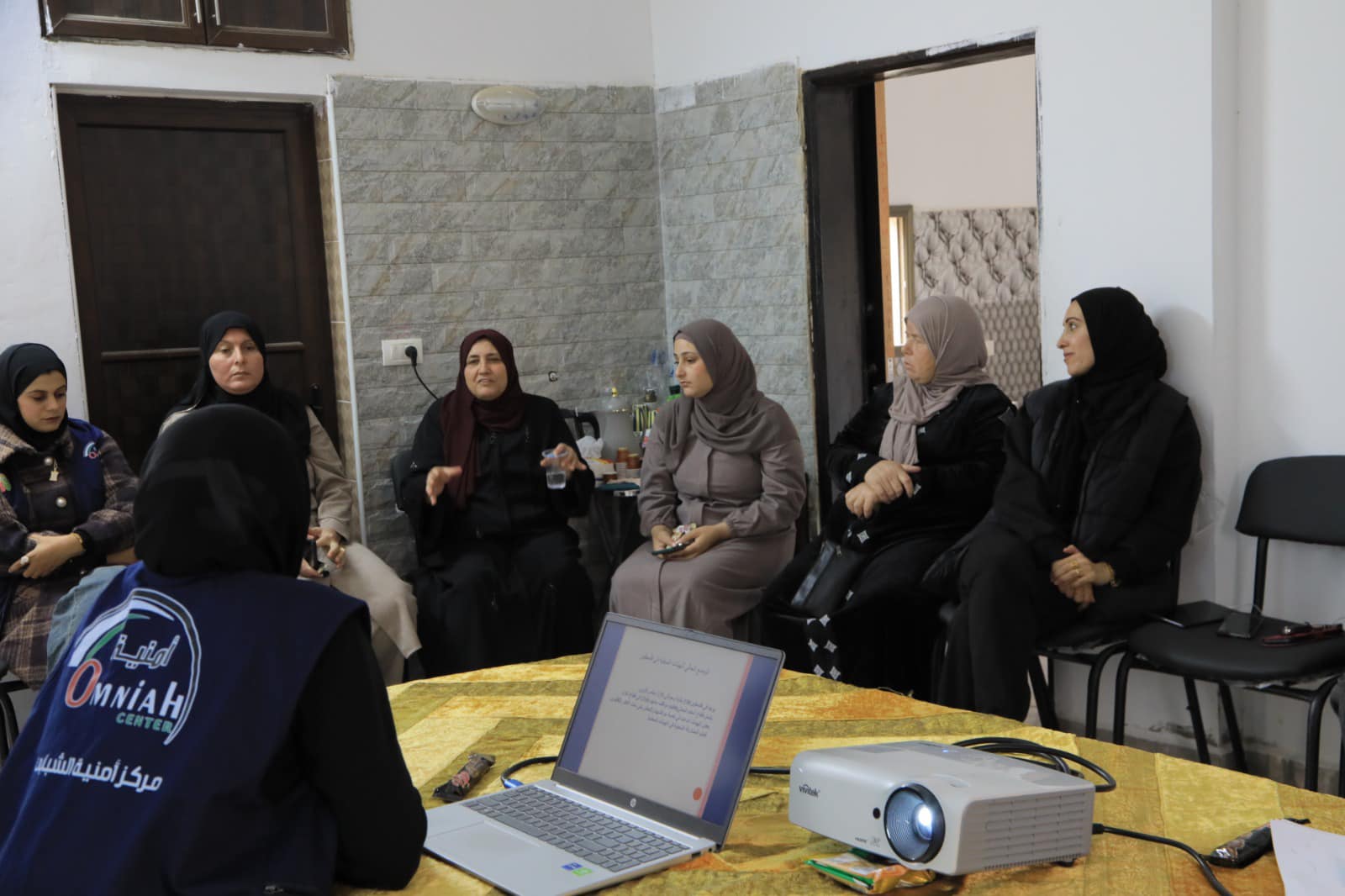 A workshop targeting youth and women to familiarize them with the electoral system and their electoral rights.